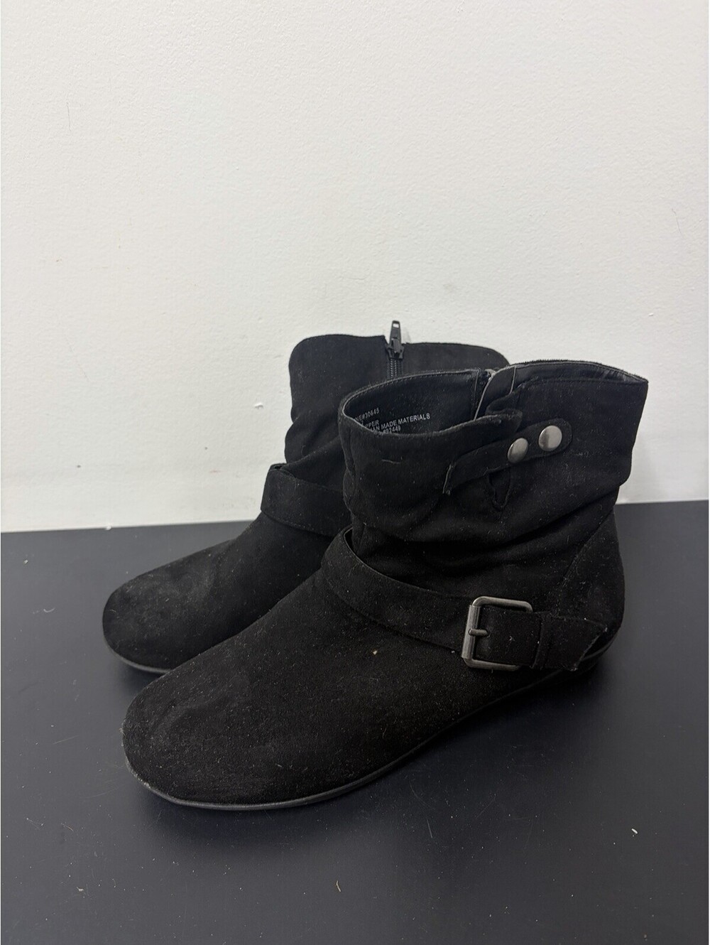Faux Suede Black Buckle Slouch Ankle Boots Comfortview Adeline Women’s Size 8.5W
